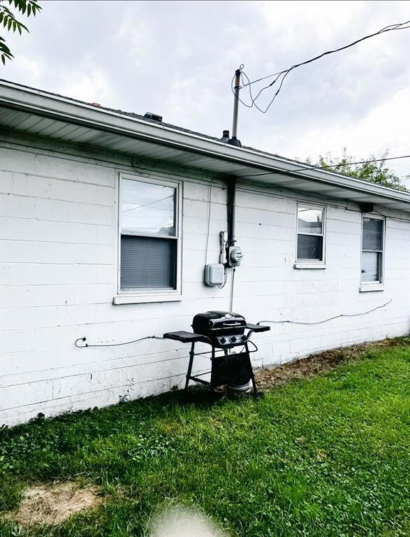 55 S 2nd Ave, Beech Grove, IN 46107 - photo 2