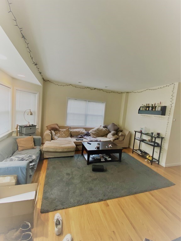 39 Middle St unit rear, Boston, MA 02127 - photo 6