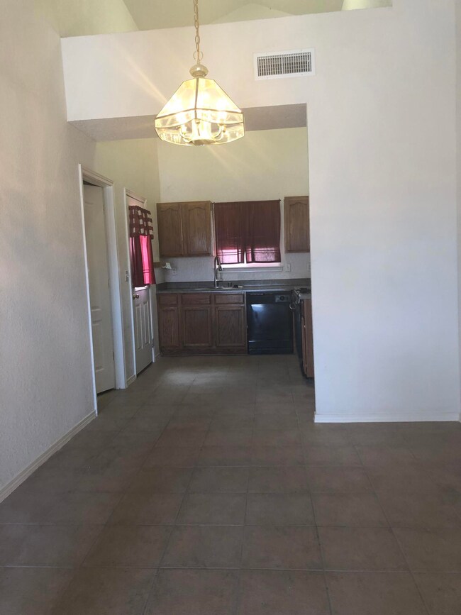 14560 Desierto Lindo Ave, El Paso, TX 79928 - photo 5