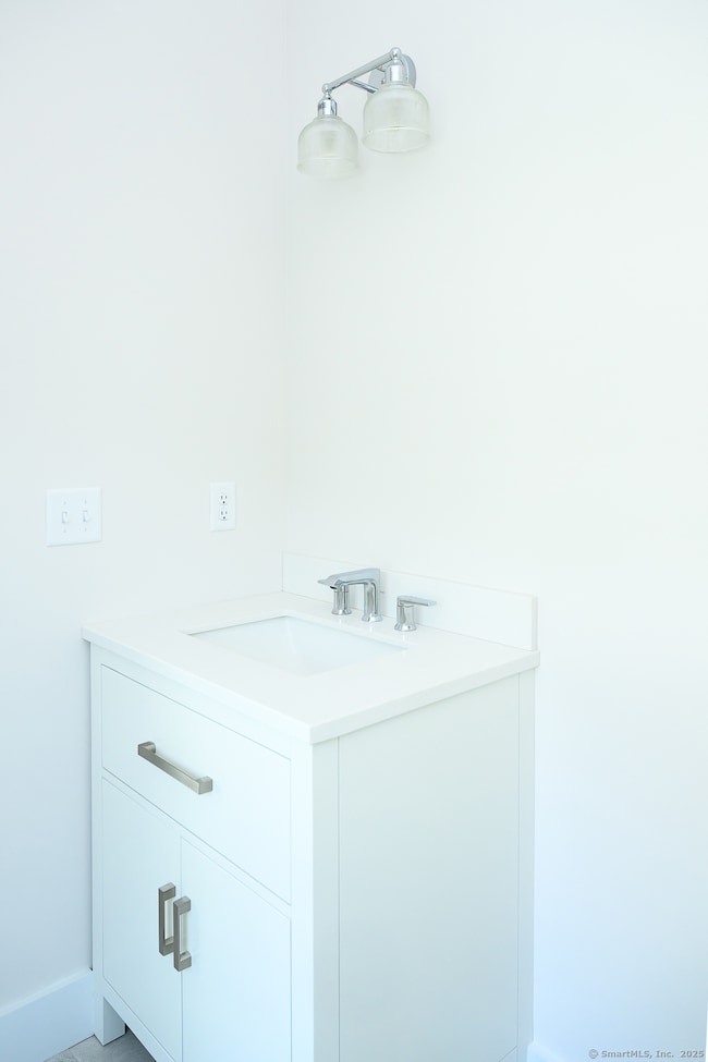 138 Boston Post Rd unit 10, East Lyme, CT 06333 - photo 4