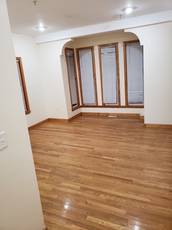 660 Main St unit 1, Brockton, MA 02301 - photo 5