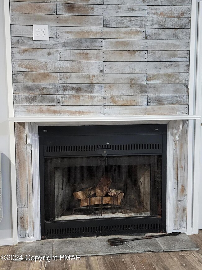 15 Pointe St unit 1st Floor, Mount Pocono, PA 18344 - photo 4