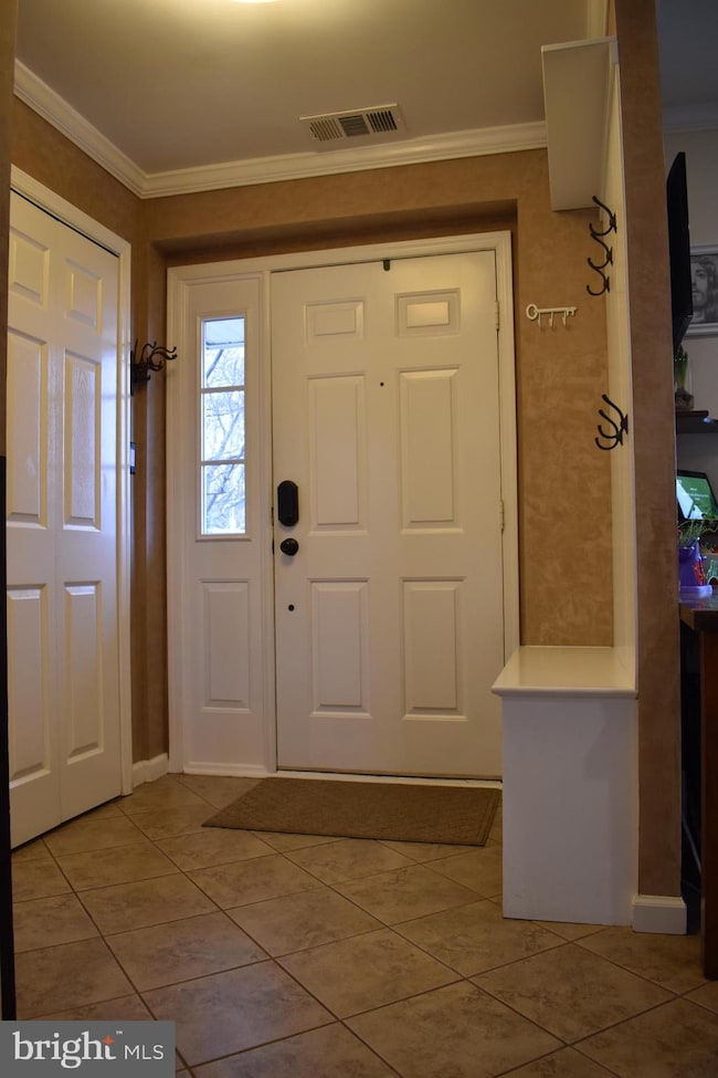 421 Snowflake Cir, Norristown, PA 19403 - photo 3