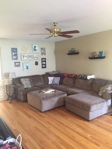 1930 Fairfax Rd unit 2, Saint Charles, IL 60174 - photo 5