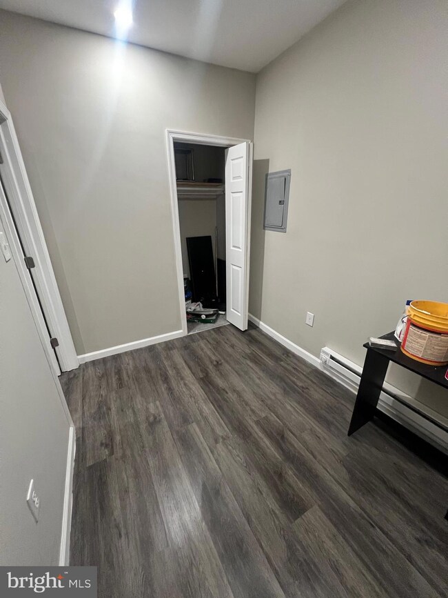 430 Macdade Blvd unit 3, Darby, PA 19023 - photo 4