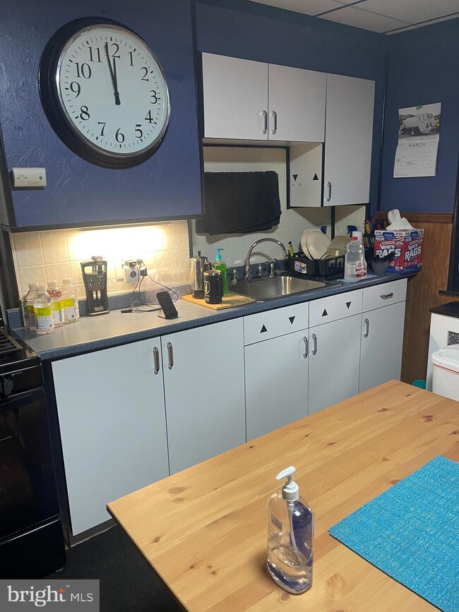 4209 E Lombard St, Baltimore, MD 21224 - photo 4