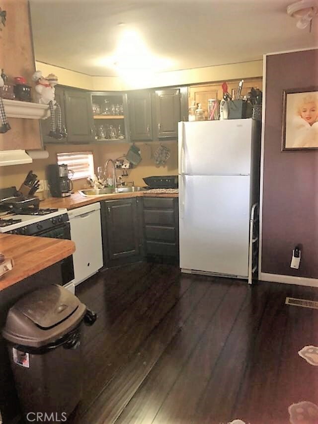 13974 Rodeo Dr, Victorville, CA 92395 - photo 2