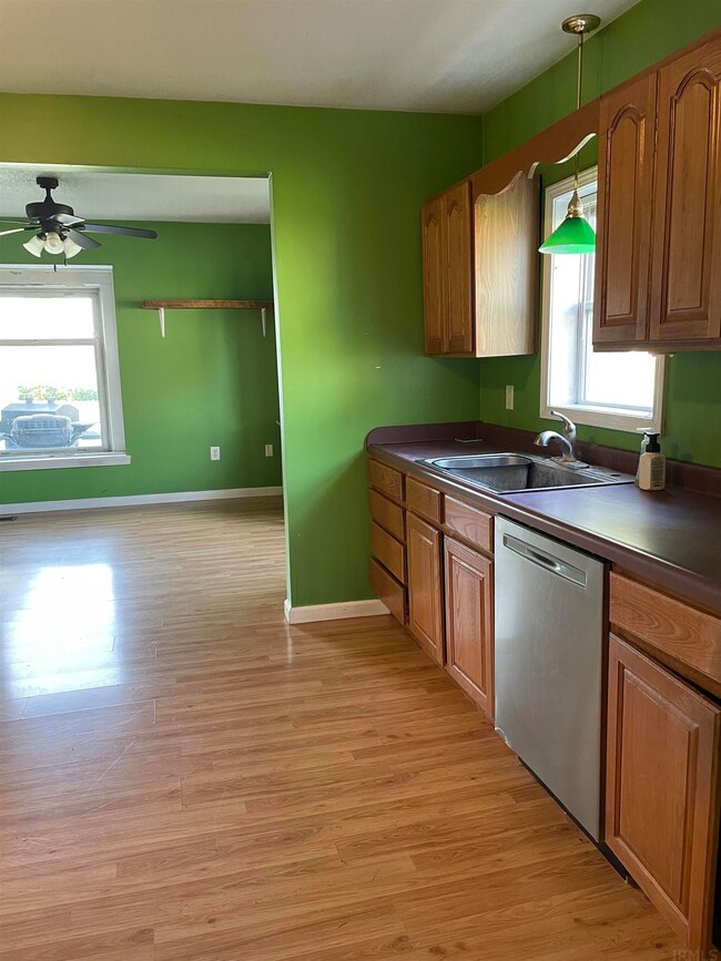 9766 N Gundy Rd, Roanoke, IN 46783 - photo 7