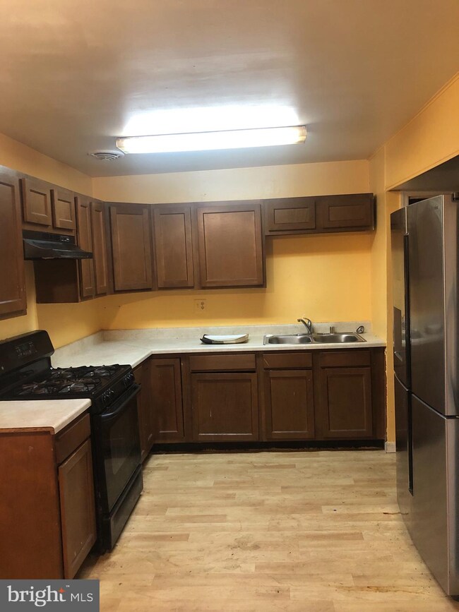 4309 Independence St, Rockville, MD 20853 - photo 2