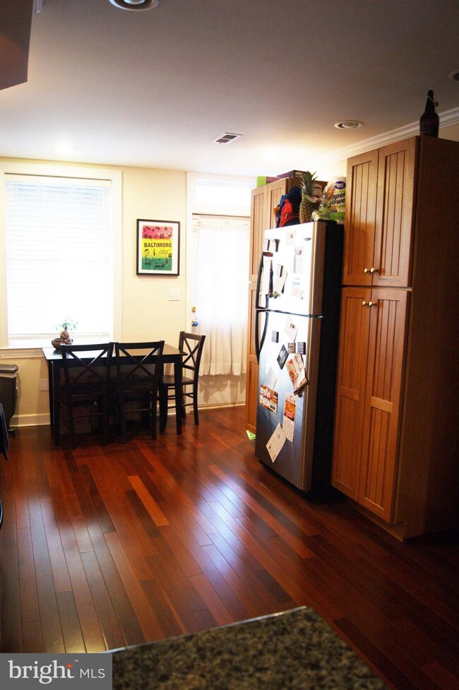 225 S Robinson St, Baltimore, MD 21224 - photo 7
