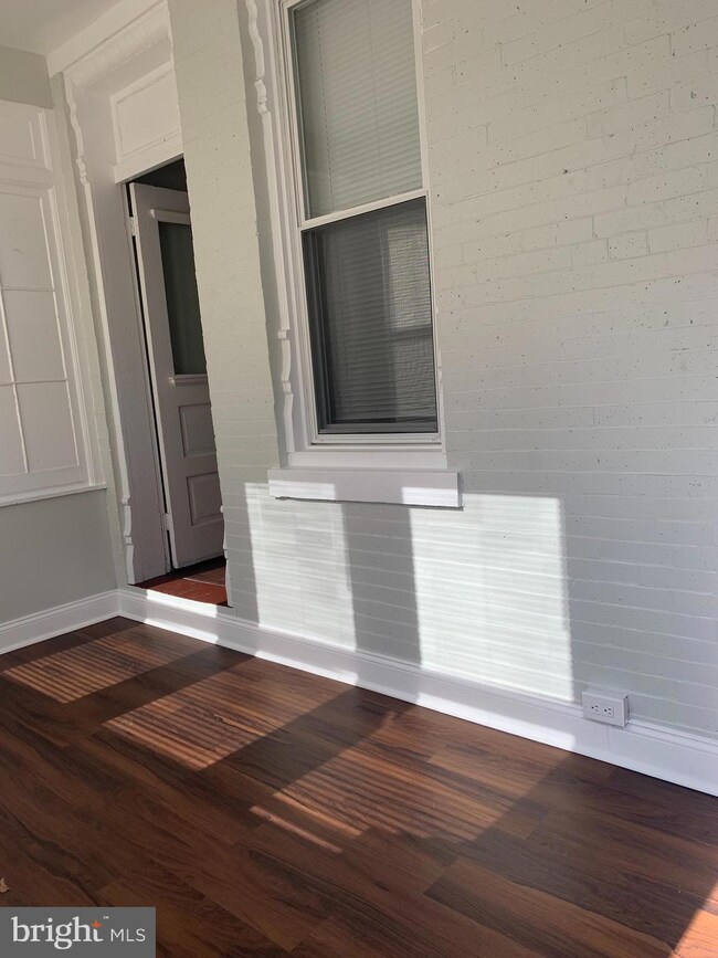 311 Sherman St, Gloucester City, NJ 08030 - photo 4