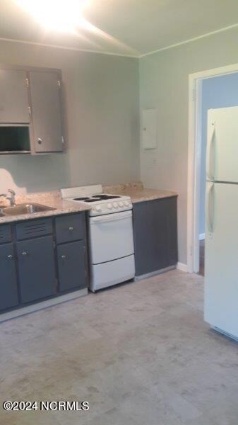 506 Williams St, Jacksonville, NC 28540 - photo 2