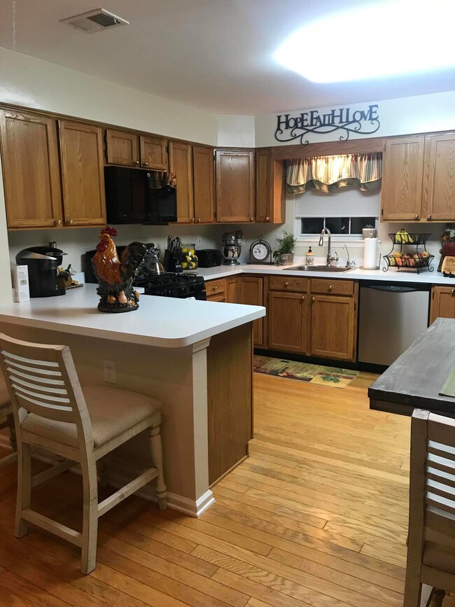 27 Charles Ct, Ocean, NJ 07712 - photo 6