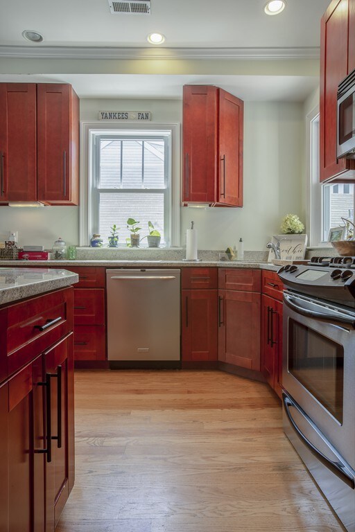 445 W 4th St unit 2, Boston, MA 02127 - photo 7