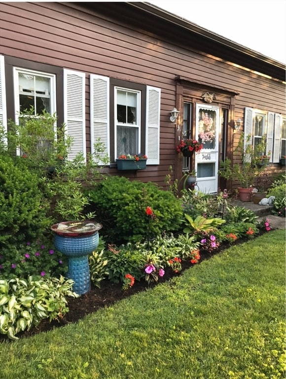 31 Pinedale Rd, Athol, MA 01331 - photo 2