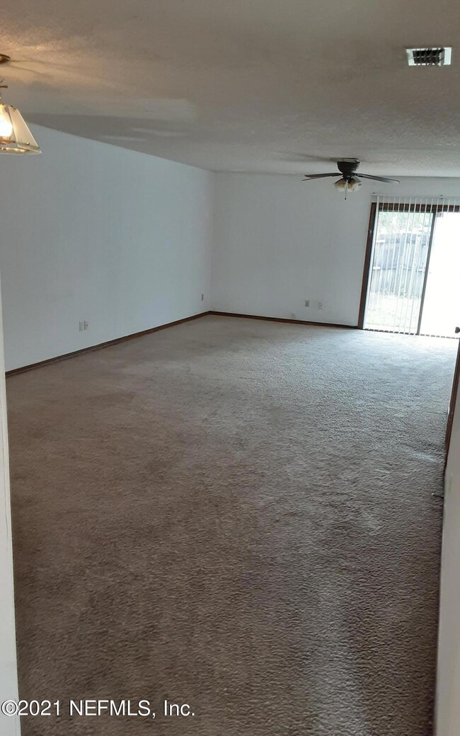 7690 Jana Ln S, Jacksonville, FL 32210 - photo 5