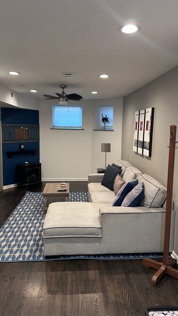 1123 W Addison St, Chicago, IL 60613 - photo 2