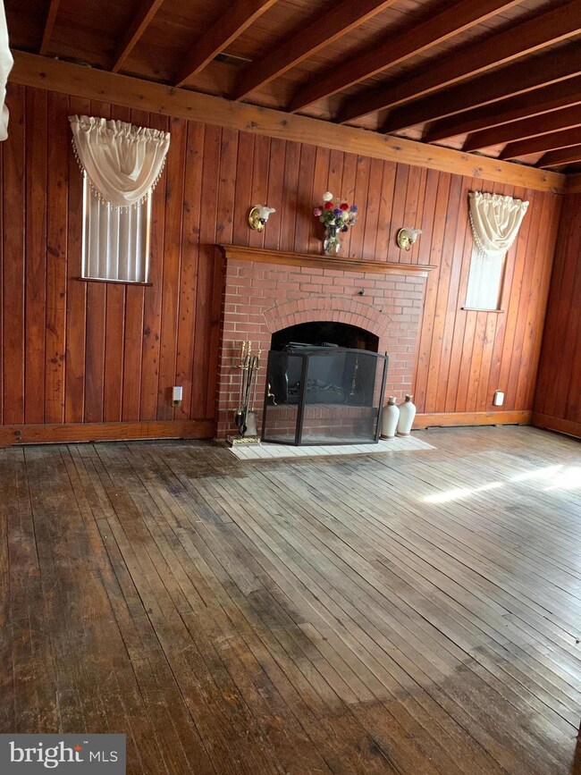 8505 Dunbar Ave, Hyattsville, MD 20785 - photo 5