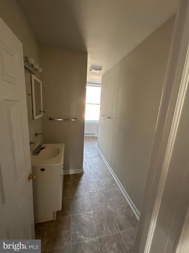 100 S Hanover St unit 6, Hershey, PA 17033 - photo 7