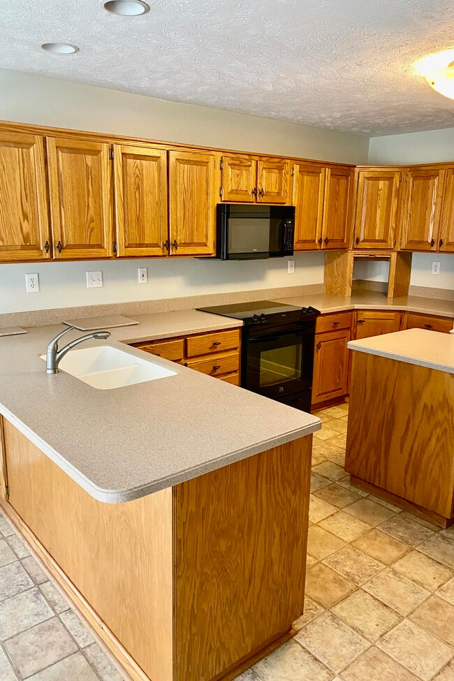 4B118078-F8CE-4A12-8FC6-55475BA9A0AC_1_2