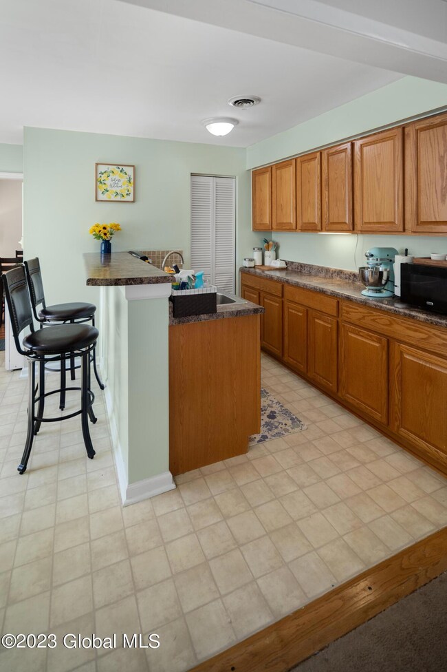 225 Park Ave, Rensselaer, NY 12144 - photo 6