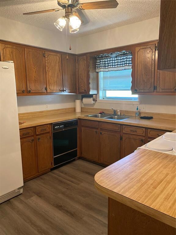 1301 Rebecca Dr, Gainesville, TX 76240 - photo 6