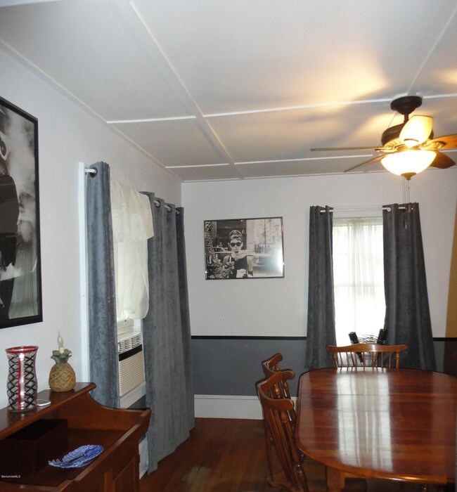 Dining Room 1