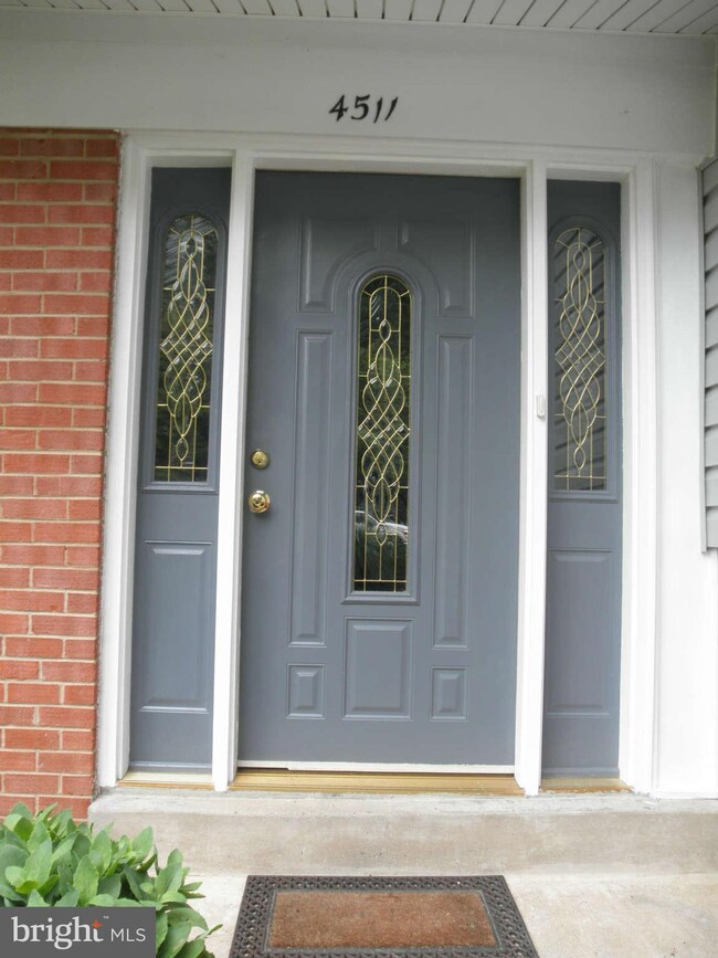 4511 Twinbrook Rd, Fairfax, VA 22032 - photo 2