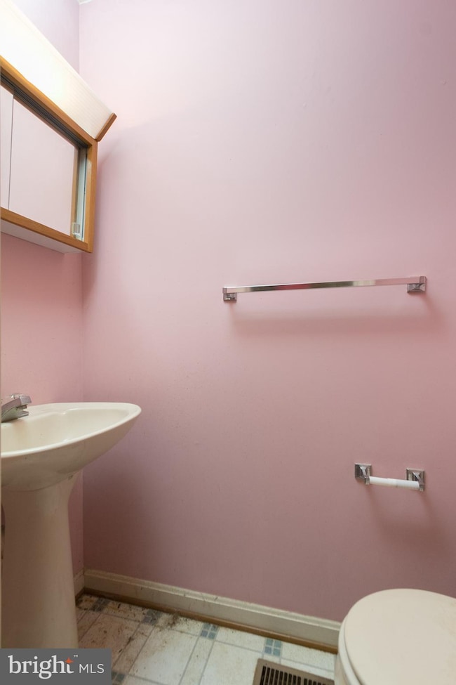 1526 Saint Christopher Ct, Edgewood, MD 21040 - photo 5