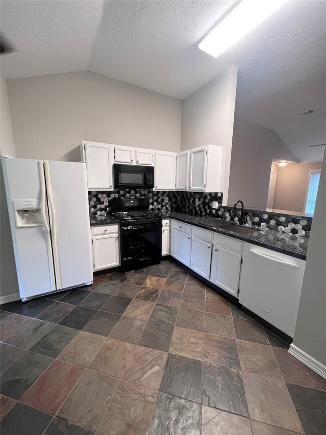 29215 Loddington St, Spring, TX 77386 - photo 3