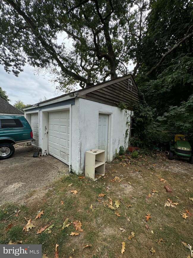 157 Clifton Ave, West Berlin, NJ 08091 - photo 5