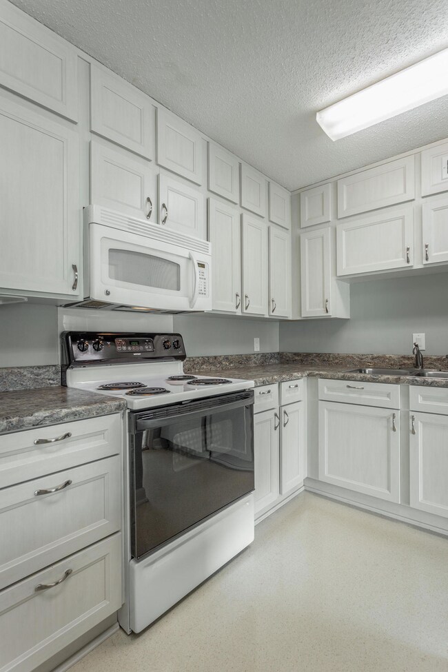 1414 Continental Dr. #501 HD-21