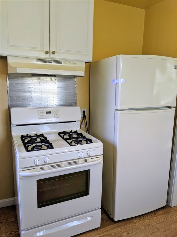 10 Bristol Rd unit A, Middletown, RI 02842 - photo 5
