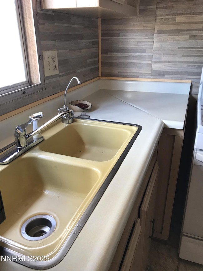 Kitchen sink