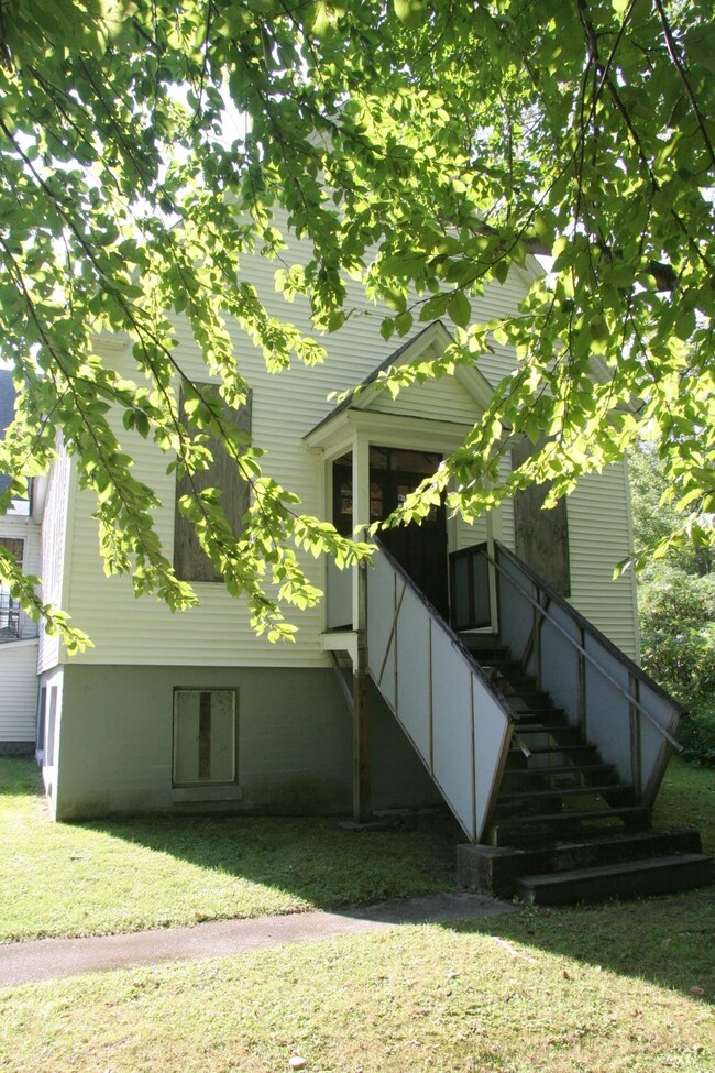 52 Elm St, Lunenburg, VT 05906 - photo 4