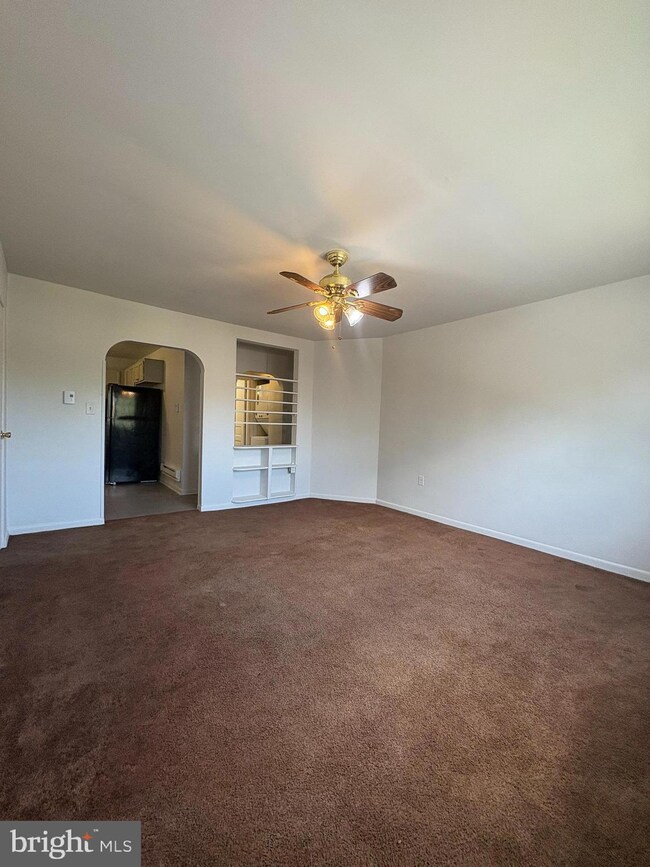 906 Argus St unit 2ND FLOOR, Bethlehem, PA 18015 - photo 5