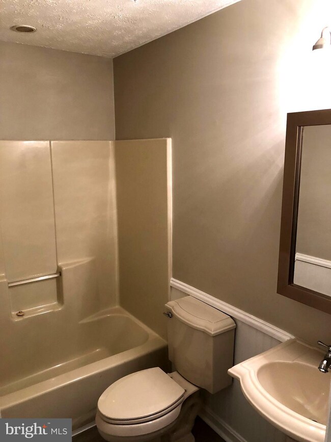 35635 Army Navy Dr, Mechanicsville, MD 20659 - photo 7