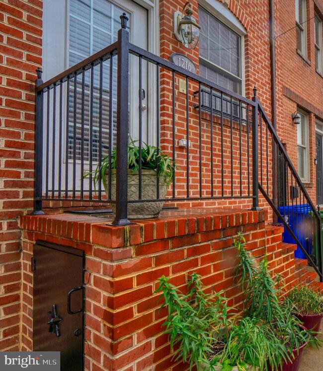 1216 S Clinton St, Baltimore, MD 21224 - photo 2