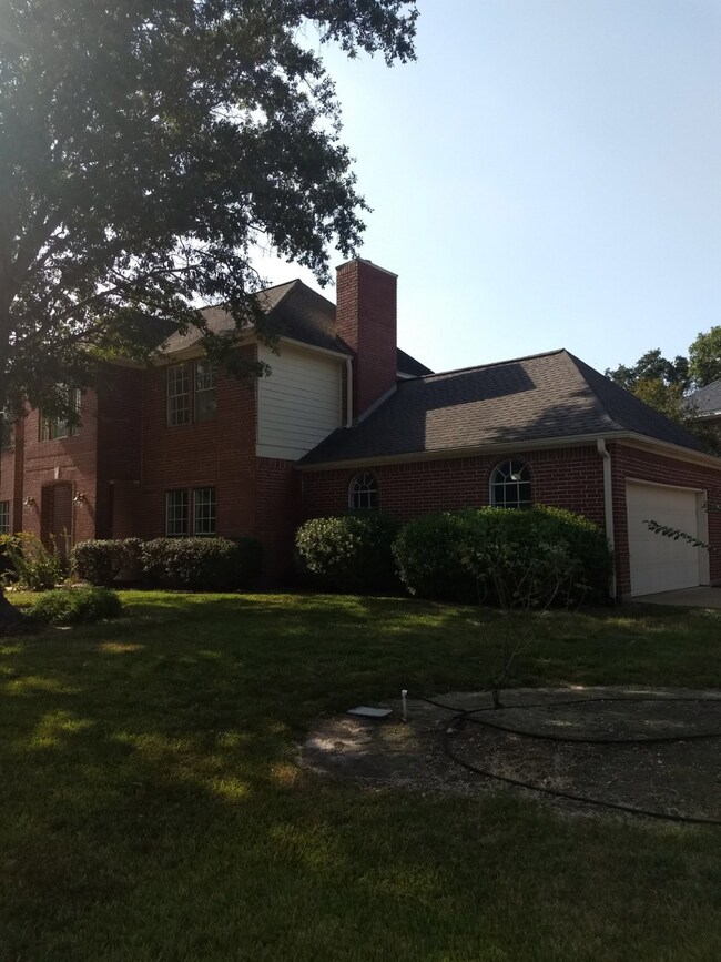 7211 N Hearthstone Green Ct, Houston, TX 77095 - photo 2