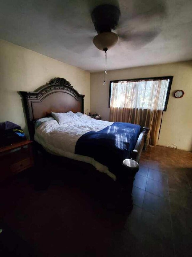 555 W Harbeck Rd, Grants Pass, OR 97527 - photo 7