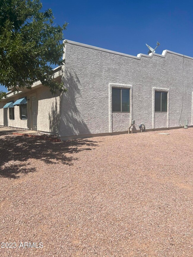 2151 N Meridian Dr unit 3, Apache Junction, AZ 85120 - photo 2
