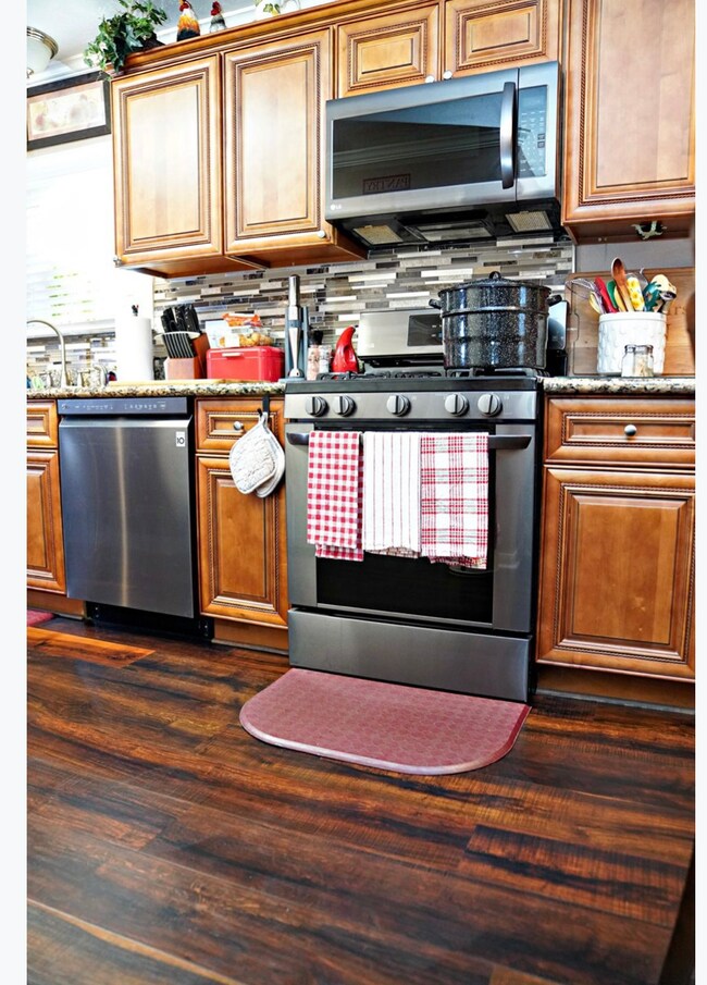 8330 Lettie St, Houston, TX 77075 - photo 6