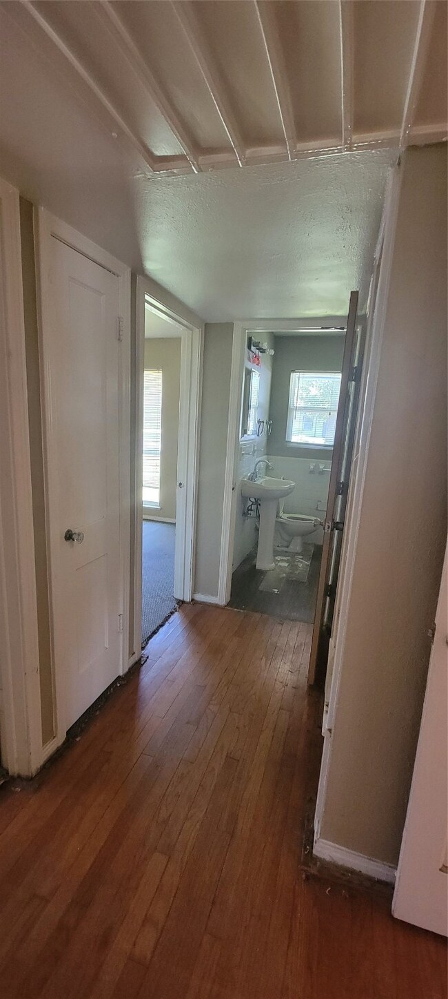 5227 Perry St, Houston, TX 77021 - photo 7