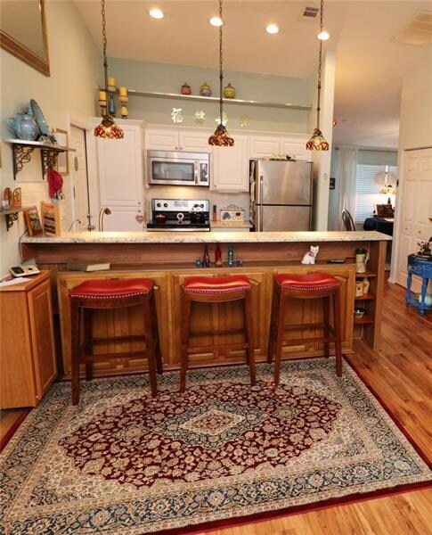 Breakfast bar.