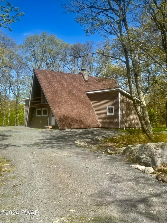 102 Ridge Rd, Hawley, PA 18428 - photo 4