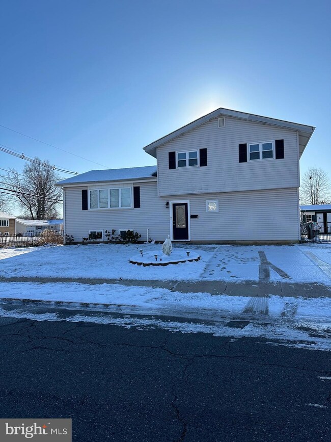 3 Mark Twain Dr, Trenton, NJ 08690 - photo 6