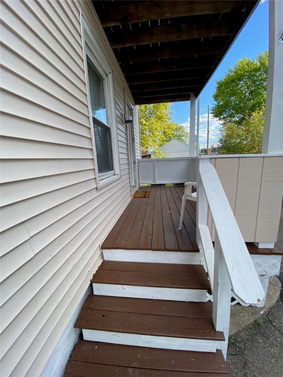 101 Coyle Ave, Pawtucket, RI 02861 - photo 5