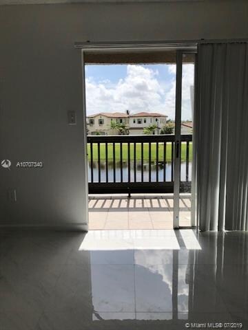 815 SW 113th Way unit 815, Pembroke Pines, FL 33025 - photo 7