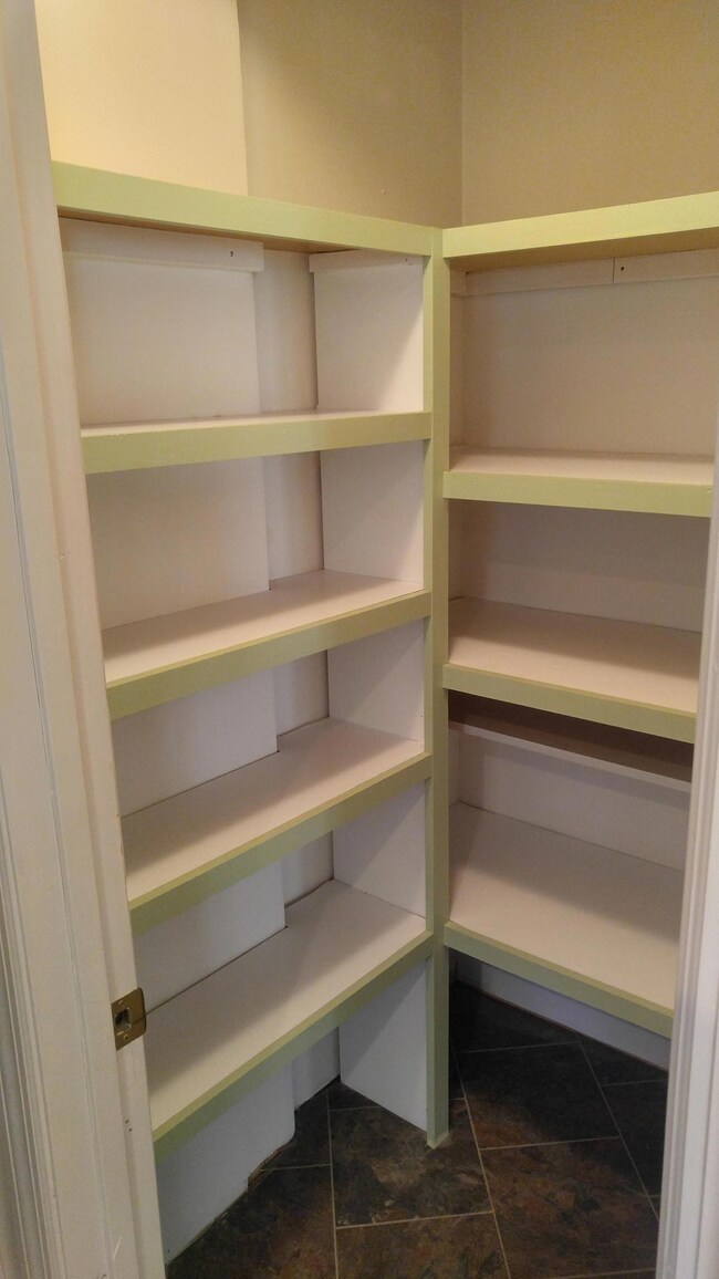 kitchen_pantry