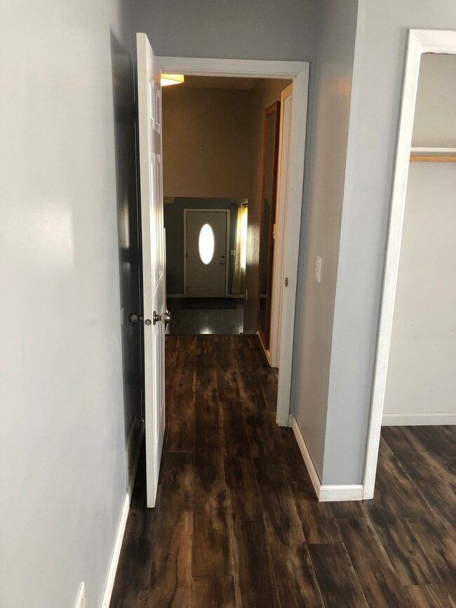 1912 Jethro Ave, Zion, IL 60099 - photo 6